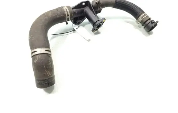 Peugeot 208 Engine coolant pipe/hose 9684589080