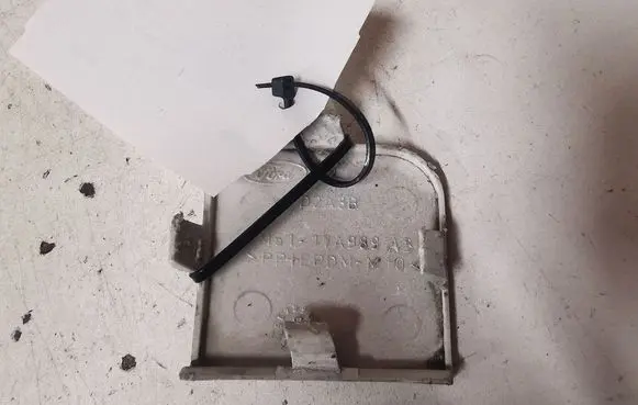 Ford Focus Front tow hook cap/cover 2M5117A989AB