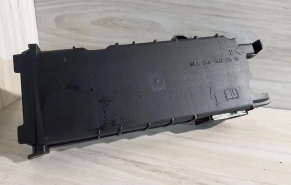 Mercedes-Benz CLA C117 X117 W117 Fuse box cover A2465402614