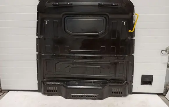 Volkswagen Crafter Partition between cabin 