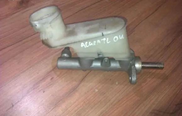 Acura TL Clutch master cylinder