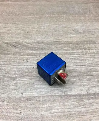Audi A4 S4 B5 8D Other relay 8A0951253 202