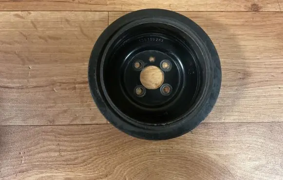 Audi A4 S4 B7 8E 8H Crankshaft pulley 03G105243