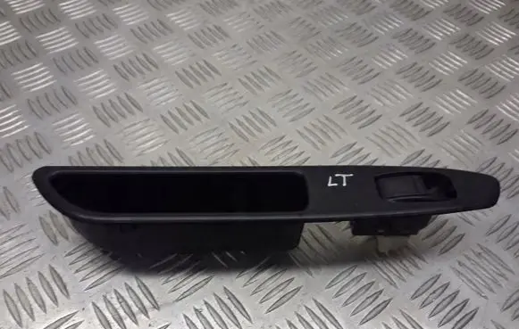 Subaru Forester SG Quarter vent window switch 