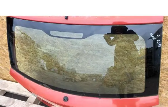 Fiat Punto (188) Front vent window/glass (coupe) 