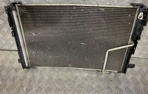 Mercedes-Benz CLK C207 A207 A/C cooling radiator (condenser) A2045000554