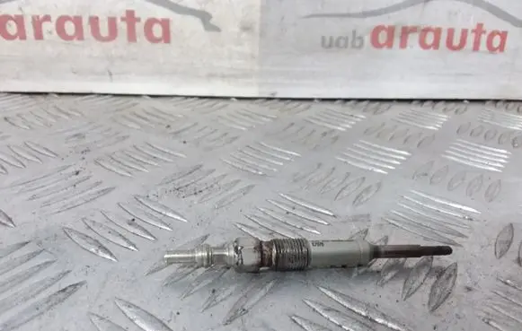 Volkswagen Touareg I Glow plug N10591604 CZ101