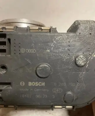 Audi A4 S4 B5 8D Throttle valve 0280750009