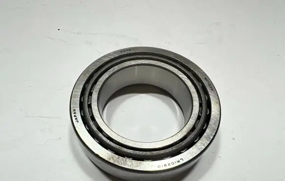 Mitsubishi Pajero Front wheel hub MB092749