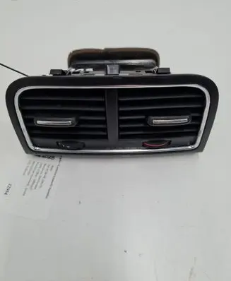 Rear air vent grill