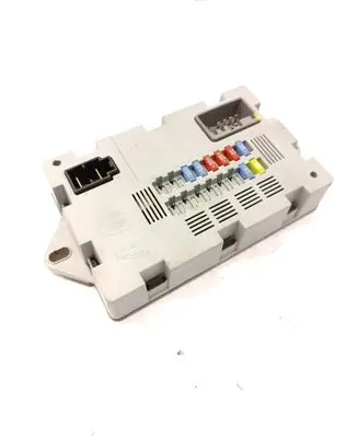 Jaguar F-Pace Fuse box set CPLA-14Q073-AA 1610240632 7370-7520