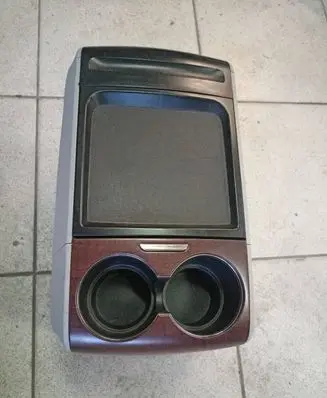 Toyota Sienna XL30 III Armrest 