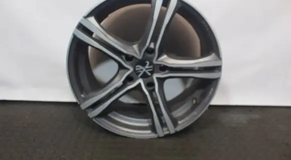 Volkswagen Touran III R17 alloy rim 