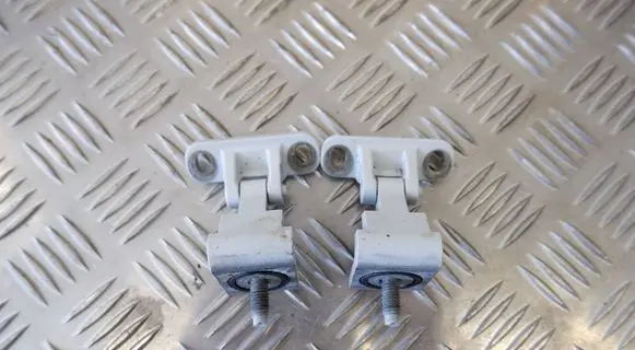 Volkswagen Tiguan Tailgate/trunk/boot hinge 5G6827301A
