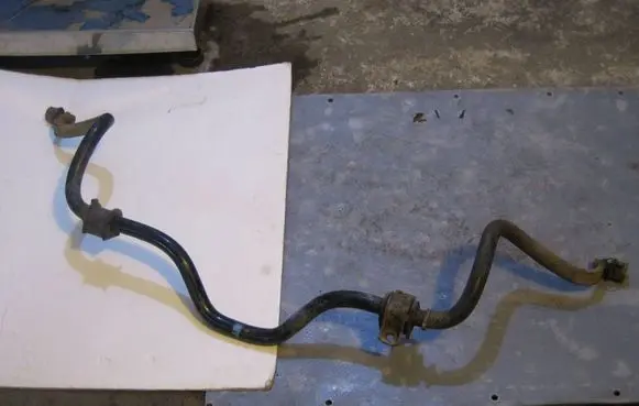 Toyota Avensis Verso Front anti-roll bar/sway bar