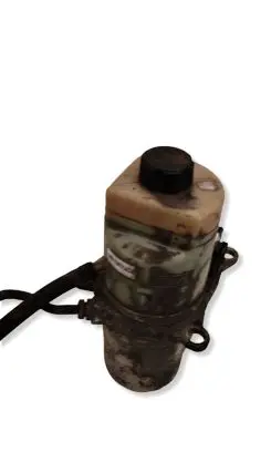 Ford Kuga I Power steering pump 4M513K514DA