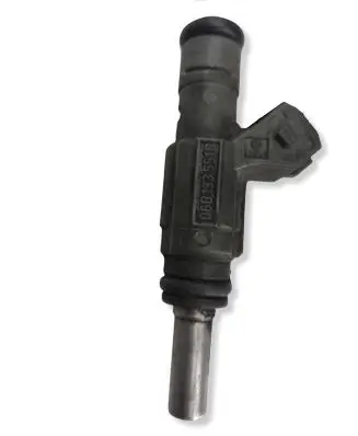 Audi A4 S4 B5 8D Fuel injector 06B133551B