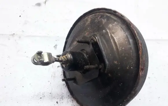 Honda CR-V Brake booster