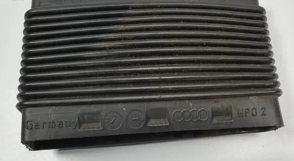 Audi A4 S4 B6 8E 8H Air intake hose/pipe 8E0129739C