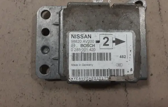 Nissan Primera Airbag control unit/module 0285001420