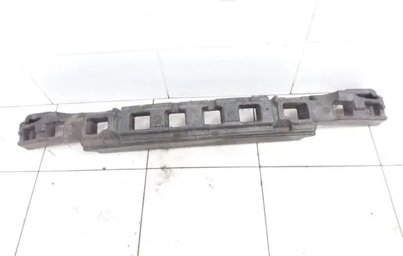 Front bumper foam support bar