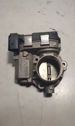 Volkswagen T-Roc Throttle valve 04C133062C