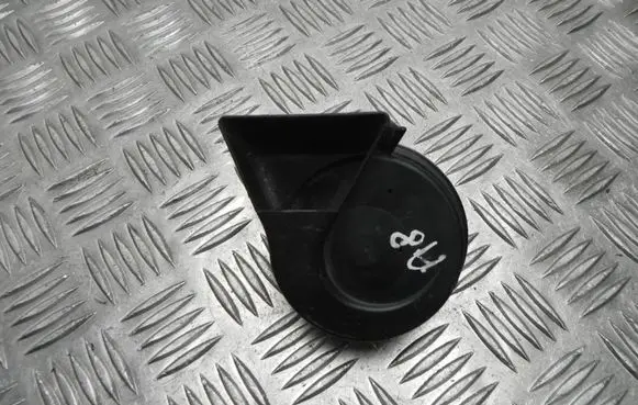 Audi A8 S8 D3 4E Horn signal 4E0951221B M3425
