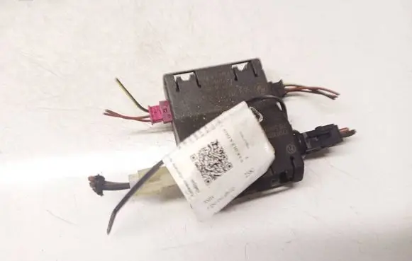 BMW 3 E90 E91 Antenna control unit 920039002