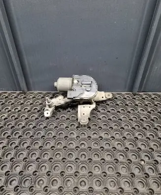 Front wiper linkage and motor
