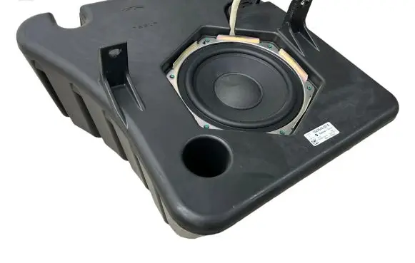 Tesla Model S Subwoofer speaker 104254400A 100032600403 16032015