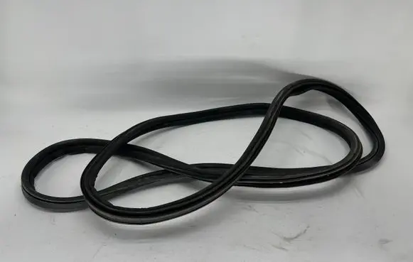 BMW 4 F36 Gran coupe Trunk rubber seal (body) 7314602