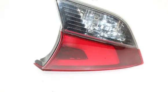 Nissan X-Trail T32 Tailgate rear/tail lights