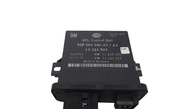 Opel Insignia A Light module LCM 13326599 13285677 13326937