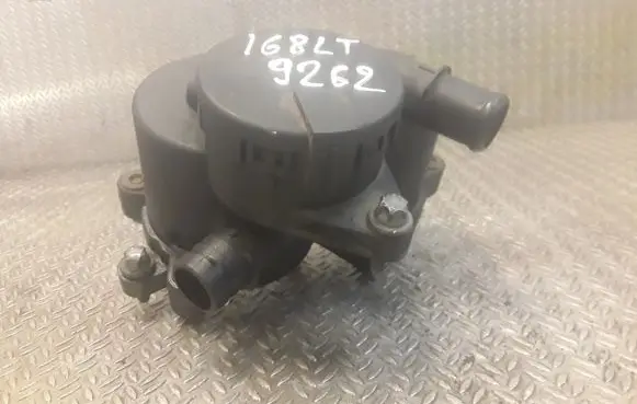 Mercedes-Benz A W168 Oil breather separator A6680100062 6680100062