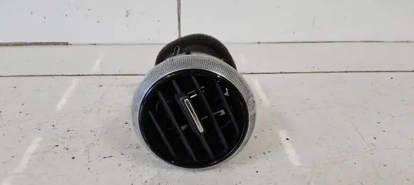 Audi A3 S3 8P Dash center air vent grill 8P0820901