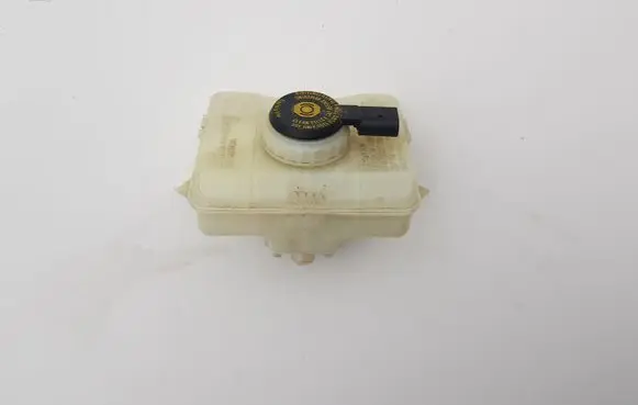 Audi A5 8T 8F Brake fluid reservoir 8K0611301A