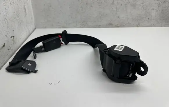 BMW X6 E71 Rear seatbelt 608913500A P0911154EAA