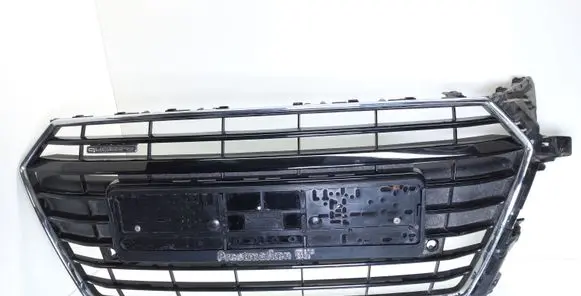 Audi TT TTS RS Mk3 8S Front bumper upper radiator grill 8S0853651