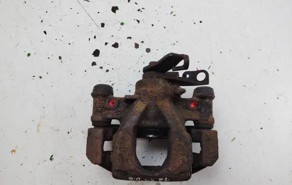 Nissan NV400 Rear brake caliper 