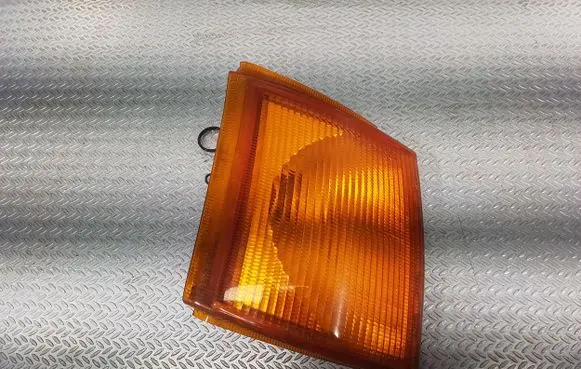 Front indicator light