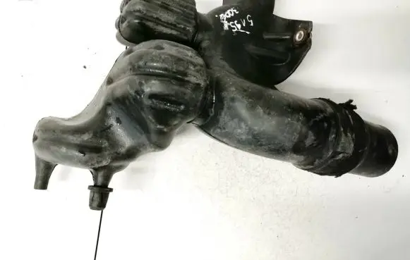 Intake resonator