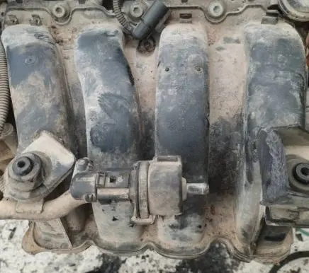 Volkswagen Golf Plus Intake manifold 03c129711f