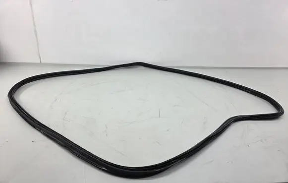 BMW 6 F12 F13 Trunk rubber seal (body) 