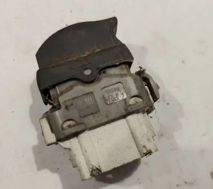 Renault Scenic II - Grand scenic II Electric window control switch 315027A