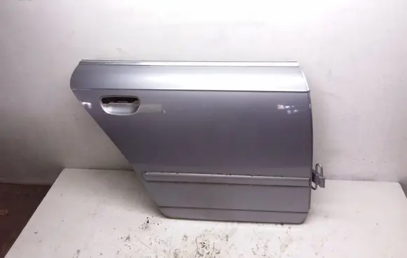 Audi A4 S4 B7 8E 8H Rear door