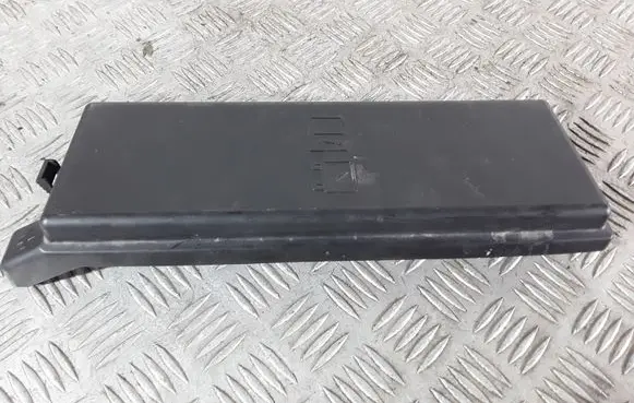 Land Rover Range Rover Sport L320 Fuse box cover 580000003
