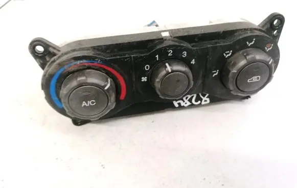 Hyundai Matrix Climate control unit