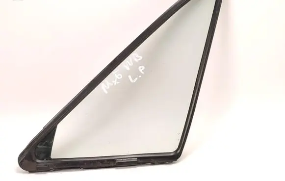 Mazda MX-5 NB Miata Front door window glass four-door NSGM3108 20260202HCR1128