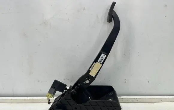 KIA Ceed Brake pedal 32800-1H100