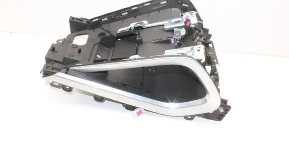 Jaguar I-Pace Other center console (tunnel) element L9D3044C73AD L9D3044C73AD8PVJ